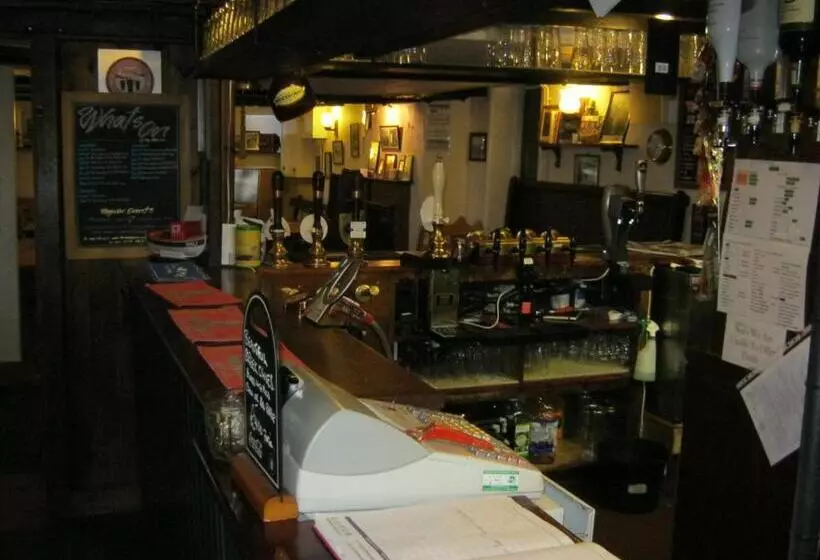 ユースホステル The Ship Inn