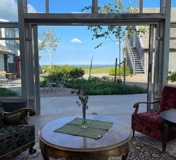 ベッドアンドブレックファースト Cocoon Meetings