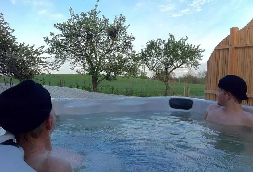 ベッドアンドブレックファースト Cocoon Meetings