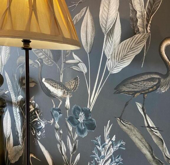 Bed and Breakfast Dunedin Country House