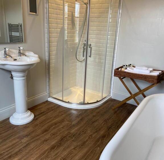 Bed and Breakfast Dunedin Country House