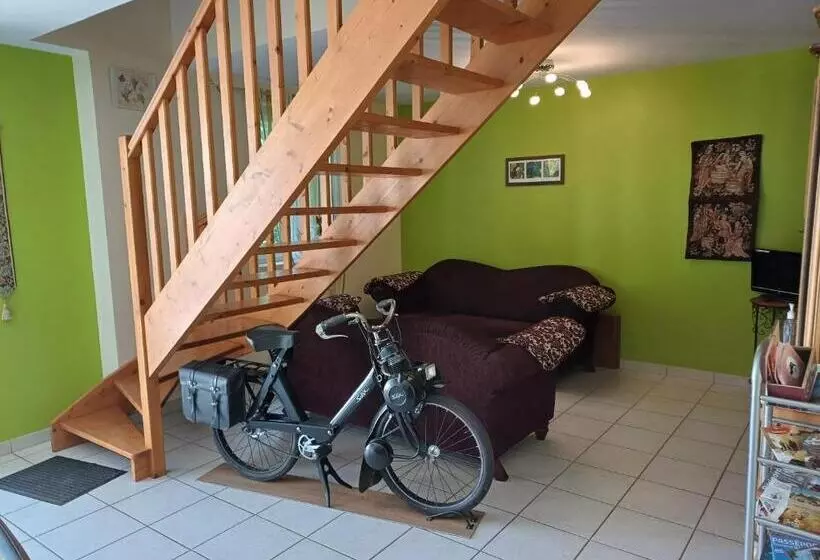 ベッドアンドブレックファースト Le Logis Du Livier