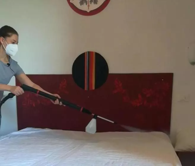 ベッドアンドブレックファースト Madonna Del Carmine