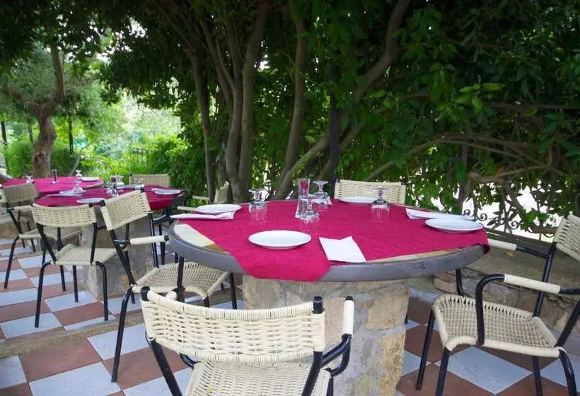 ベッドアンドブレックファースト Madonna Del Carmine