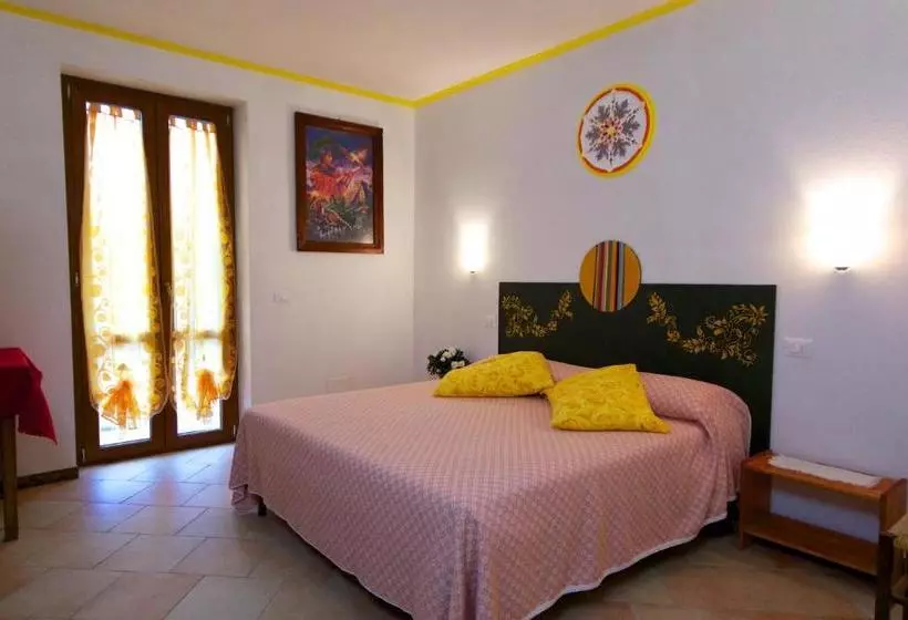 ベッドアンドブレックファースト Madonna Del Carmine