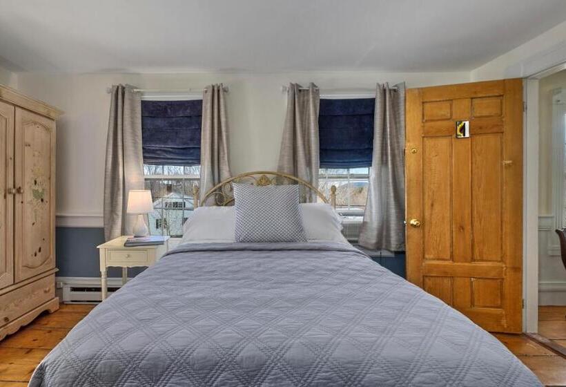 مبيت وإفطار Youngtown Inn