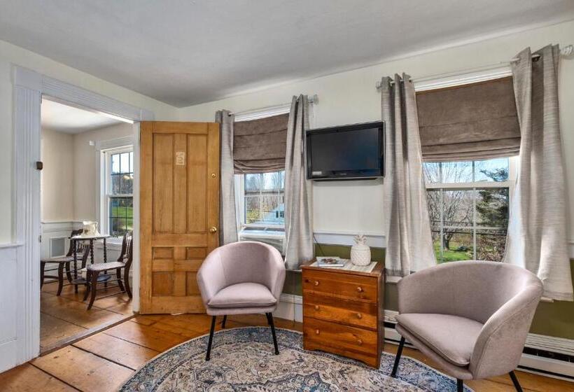 مبيت وإفطار Youngtown Inn