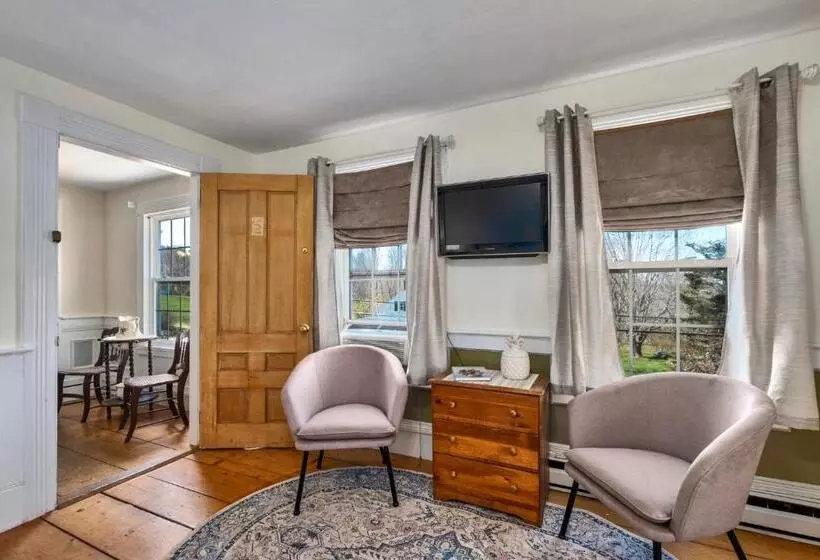 Aamiaismajoitus (B&B) Youngtown Inn