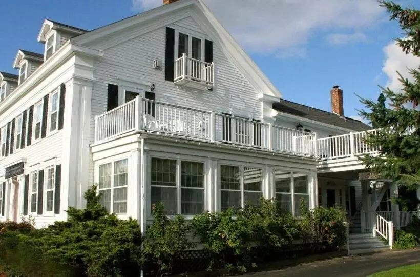 Aamiaismajoitus (B&B) Youngtown Inn