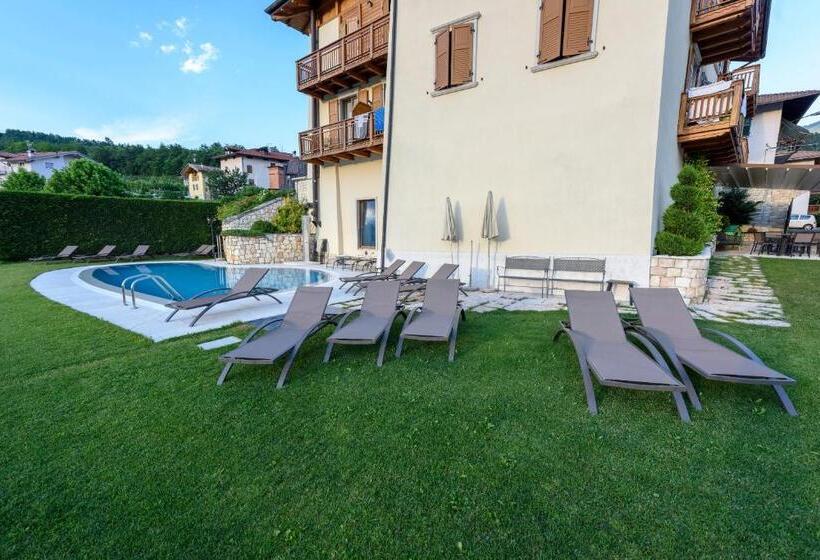 ホテル Agritur La Pieve