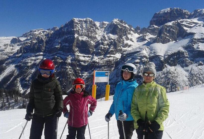 فندق Agriturismo Maso Grisun