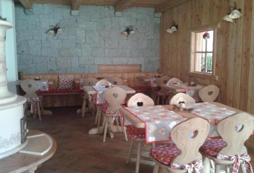 فندق Agriturismo Maso Grisun