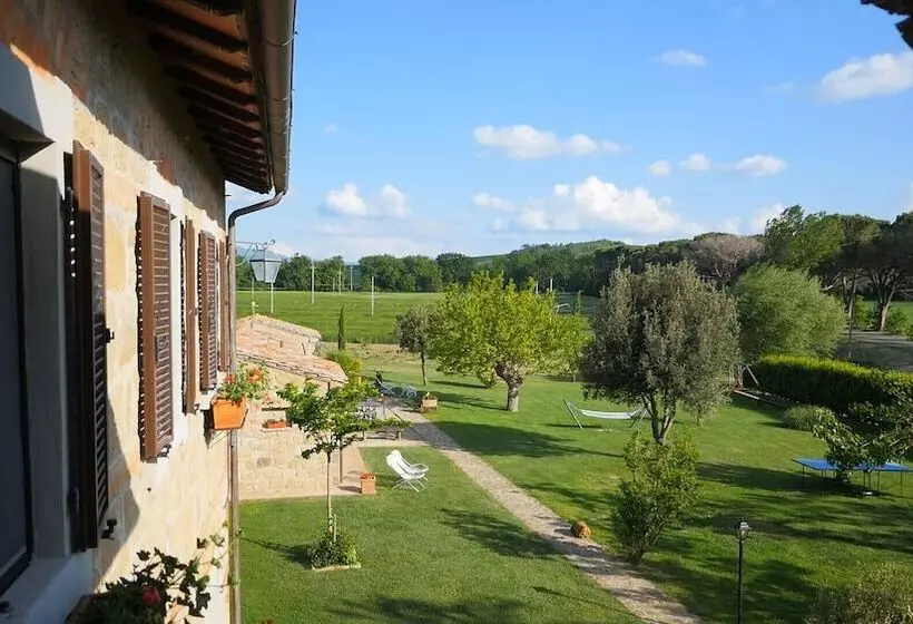 Hotelli Agriturismo Palazzi Del Papa