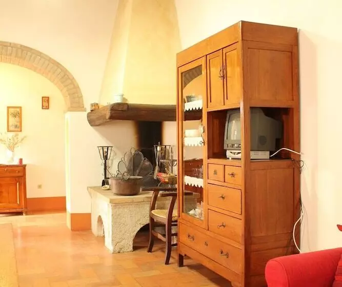 Hotelli Agriturismo Palazzi Del Papa