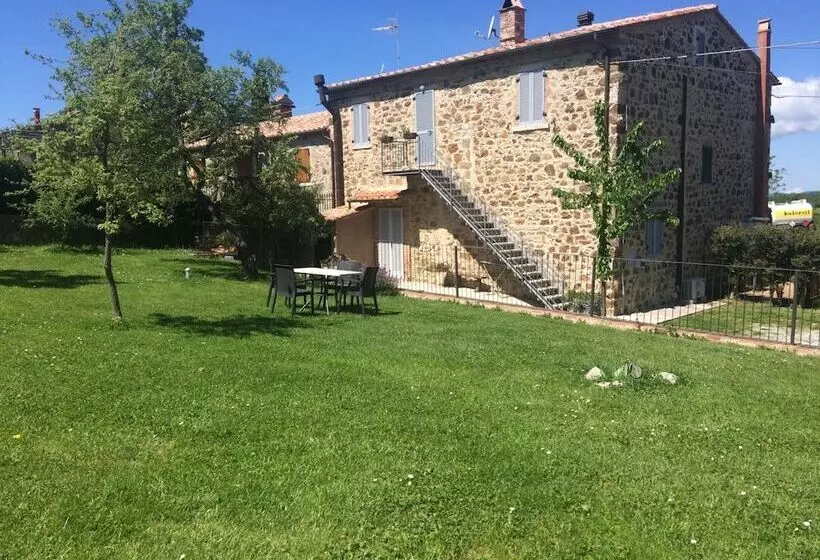 Hotelli Bio Agriturismo Poggio Aione