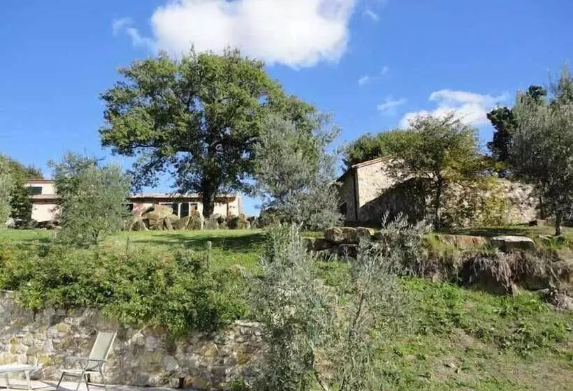 Hotelli Bio Agriturismo Poggio Aione