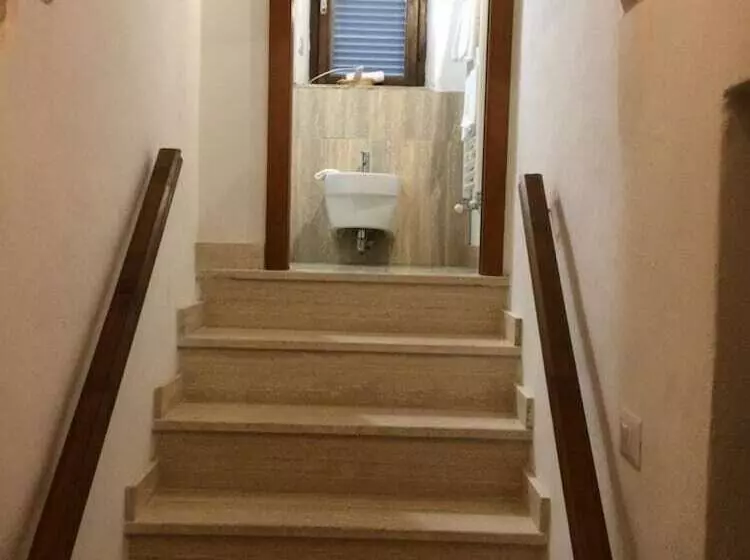 Hotelli Bio Agriturismo Poggio Aione