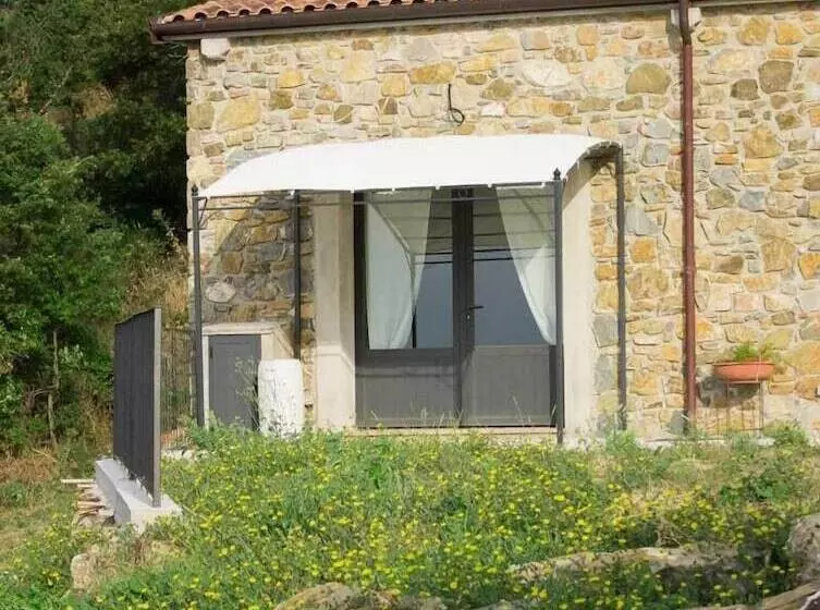 Hotelli Bio Agriturismo Poggio Aione