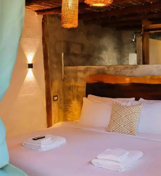 ホテル Casa Mate Beachfront Cabañas El Cuyo