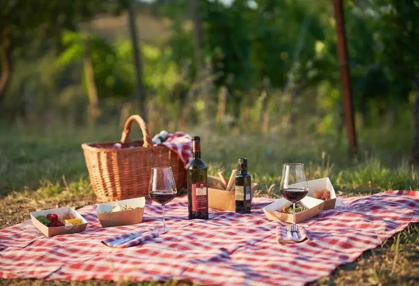 ホテル Castello Banfi   Il Borgo   Relais Et Chateaux