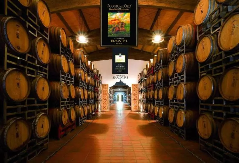 ホテル Castello Banfi   Il Borgo   Relais Et Chateaux