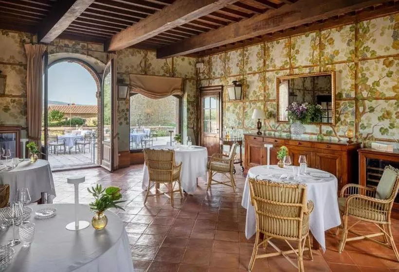 ホテル Castello Banfi   Il Borgo   Relais Et Chateaux