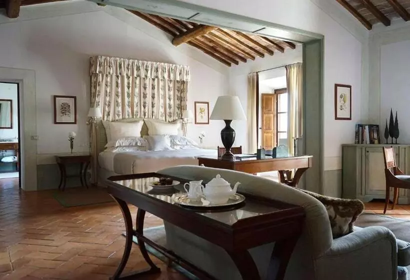 ホテル Castello Banfi   Il Borgo   Relais Et Chateaux