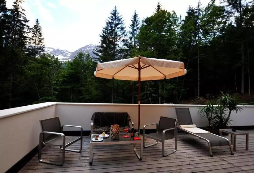 ホテル Chalet Tovel   Mountain Lake