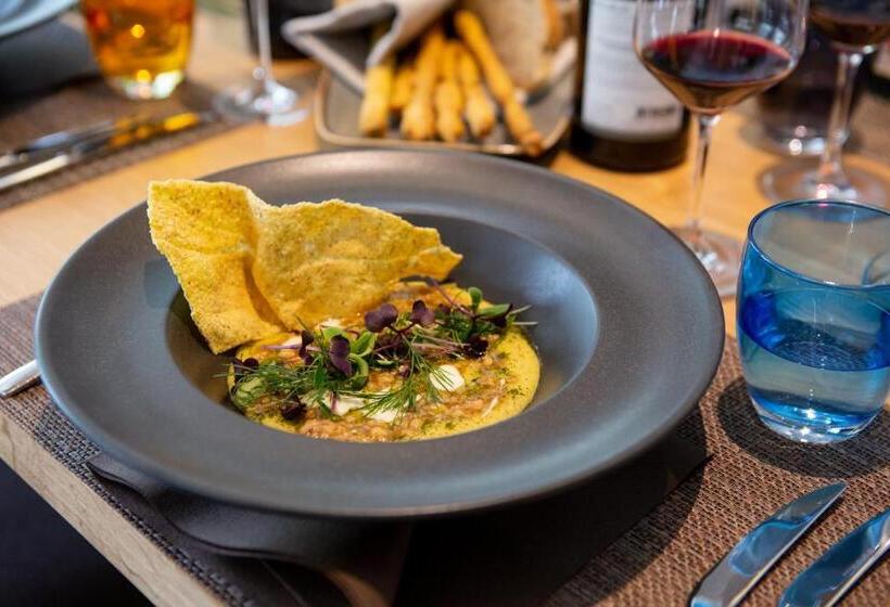 호텔 Chalet Tovel Mountain Lake