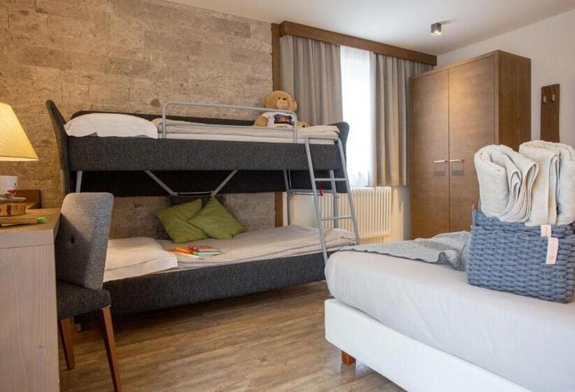 호텔 Chalet Tovel Mountain Lake