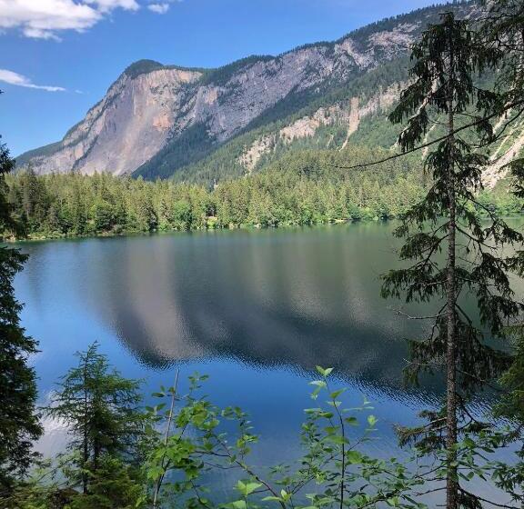 호텔 Chalet Tovel Mountain Lake