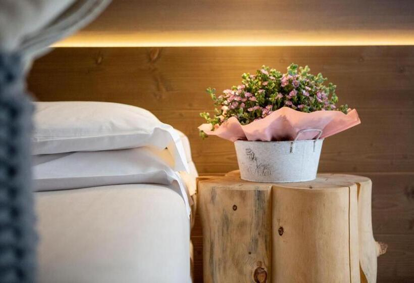 호텔 Chalet Tovel Mountain Lake