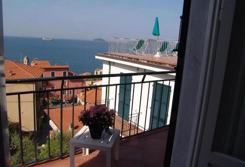 酒店 Miramaretellaro