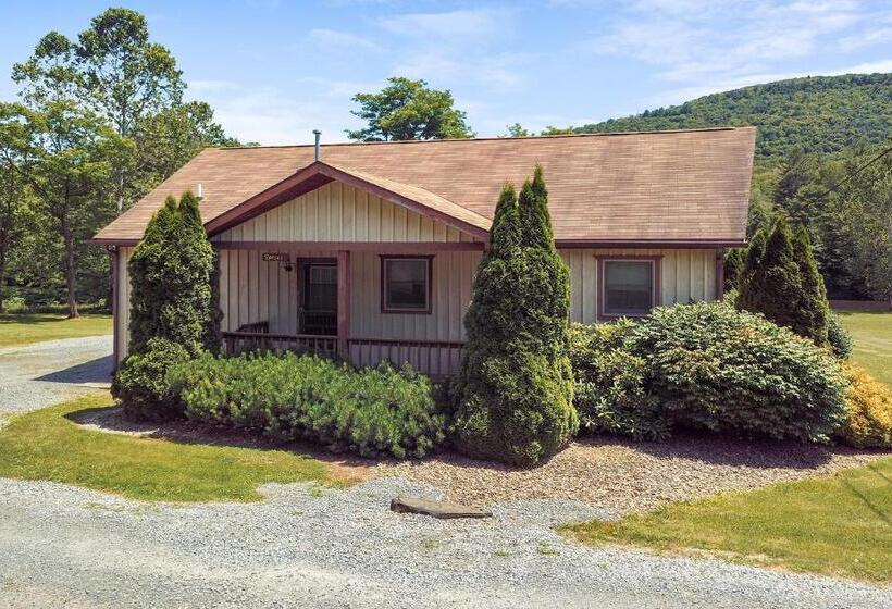 Отель Rough Cut Lodge