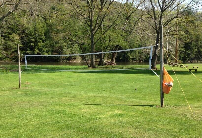 Отель Rough Cut Lodge