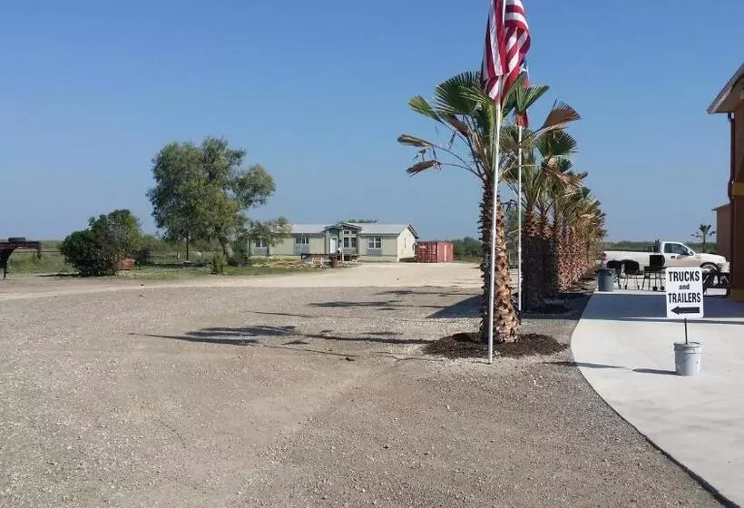 Hotelli Texan Inn And Suites Tilden