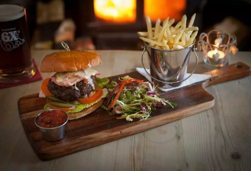 Hotelli The Inn At Fossebridge