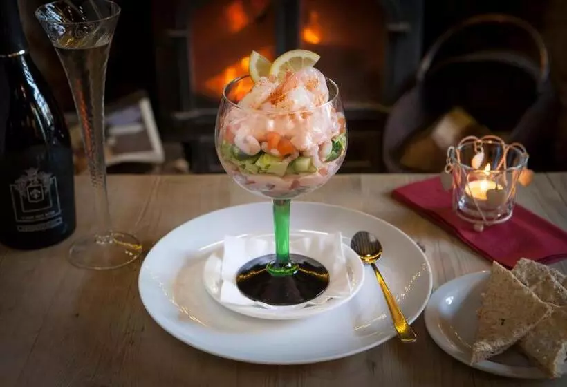 Hotelli The Inn At Fossebridge