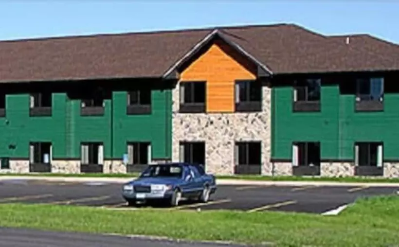 Hotelli White Oak Inn & Suites