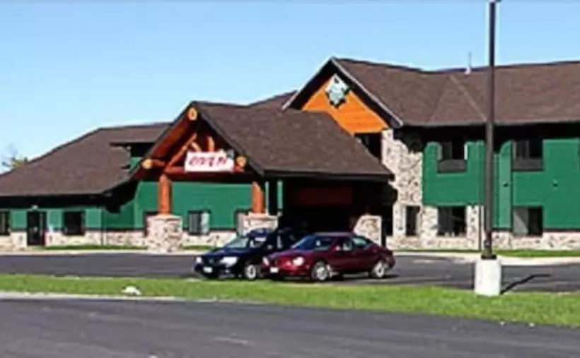 Hotelli White Oak Inn & Suites