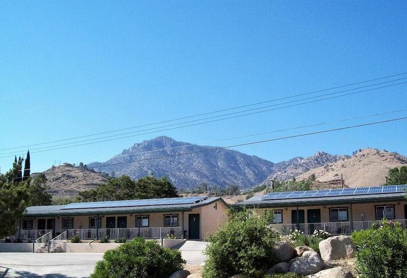 فندق على الطريق Barewood Inn And Suites