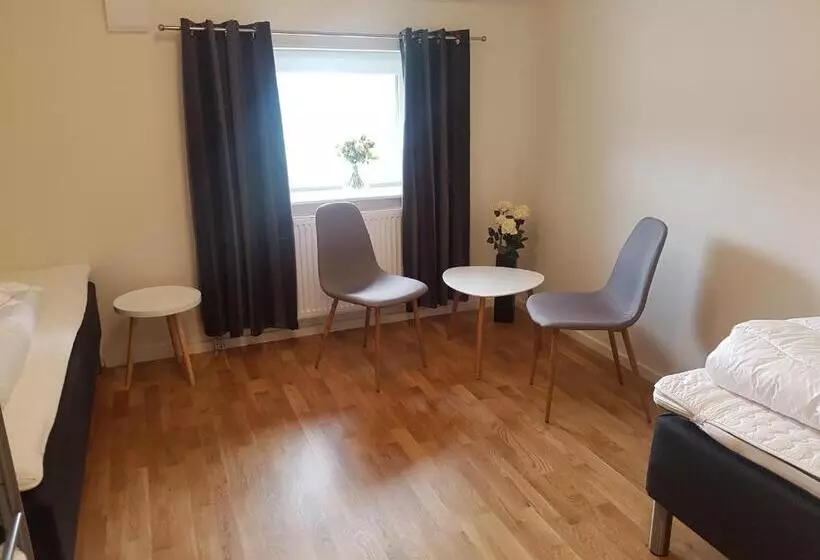 ペンション Alkoven Logi