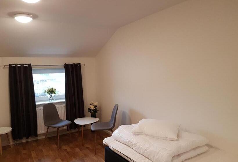 ペンション Alkoven Logi