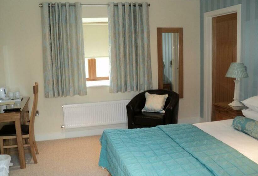 بنسيون The Harp At Letterston