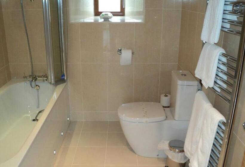 بنسيون The Harp At Letterston