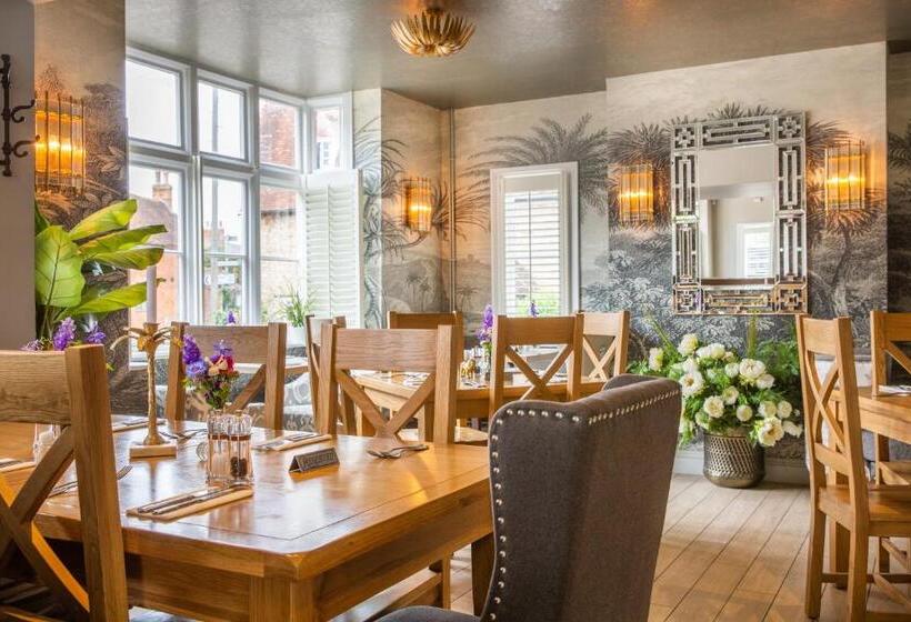 פנסיון The Red Lion Stevington