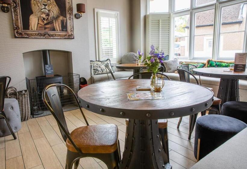 פנסיון The Red Lion Stevington