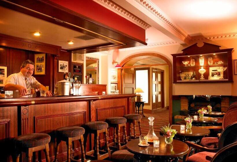 Fernhill House Hotel & Gardens