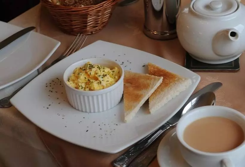 פונדק Castle Lodge