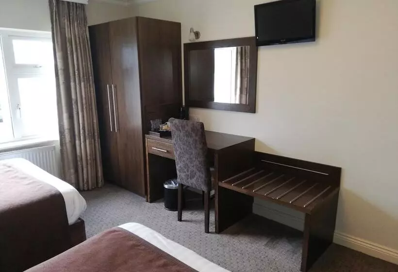 פונדק Castle Lodge